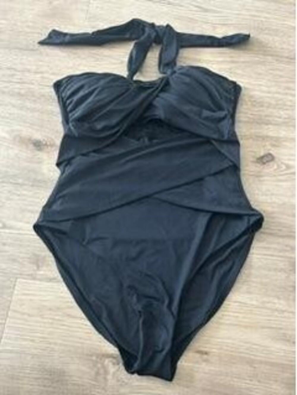 La Blanca Womens One Piece Swimsuit Size 12 Black Halter Keyhole Tummy Control